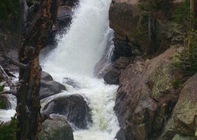 A short hike to a beautiful waterfall