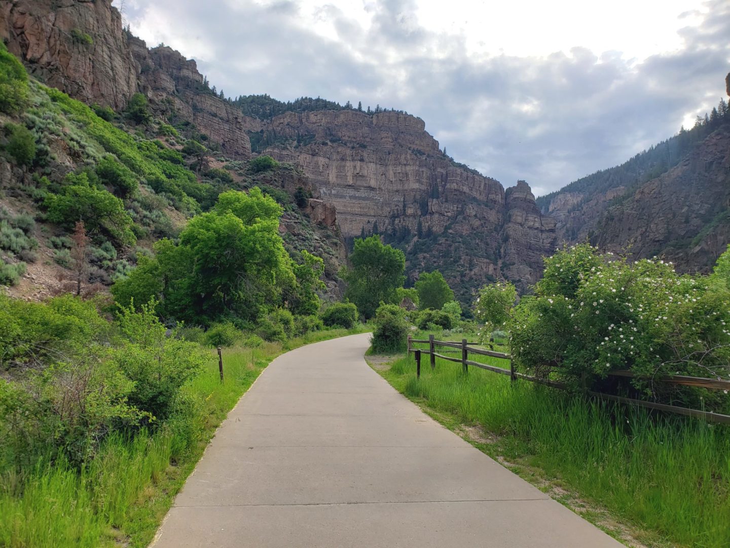 The hike starts by following the Glenwood Canyon Recreation Path for a couple hundred yards along the Colorado River