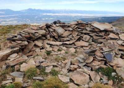 Windbreak on the summit of Greenhorn Mountain