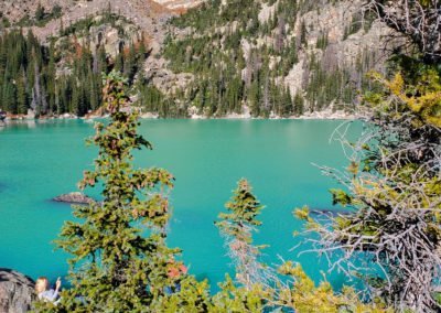 The silt from a landslide caused the lake to turn turquoise